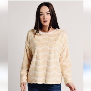 Dylan Chevron Drop Shoulder Fuzzy Pullover